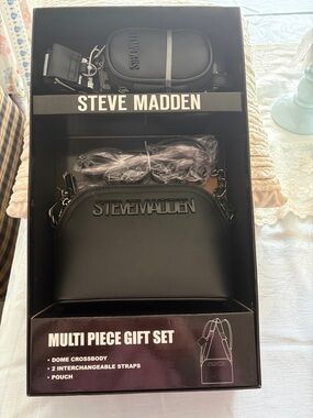 Steve Madden Black Dome Crossbody Gift Set with Pouch and Straps
